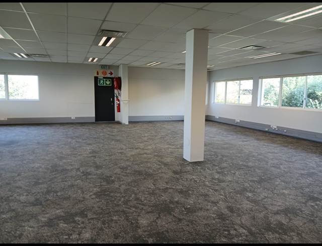 306M² OFFICE TO LET IN LA LUCIA RIDGE