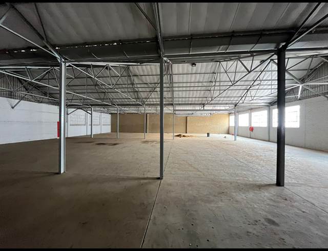 1,400M² WAREHOUSE TO LET IN NEW ERA