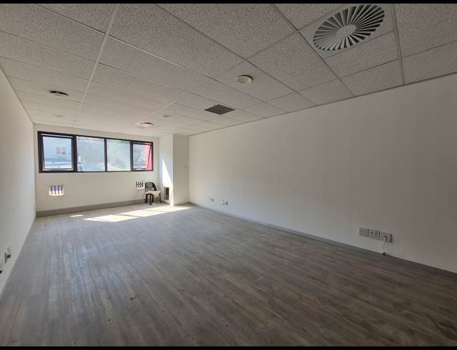 118M² OFFICE TO LET IN DUNKELD
