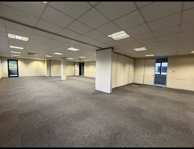 1,012M² BUILDING TO LET IN BEDFORDVIEW