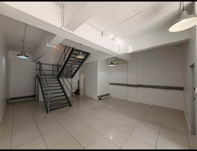 438M² OFFICE TO LET IN GREEN POINT
