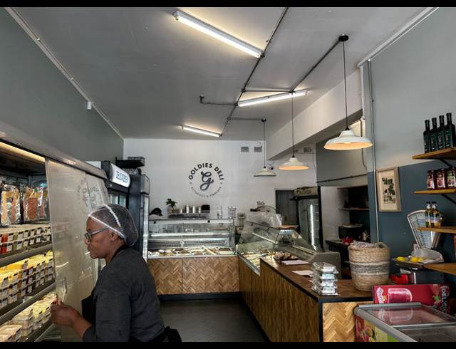 331M² RESTAURANT TO LET IN SEA POINT