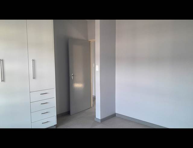 2 bed property to rent in PELHAM
