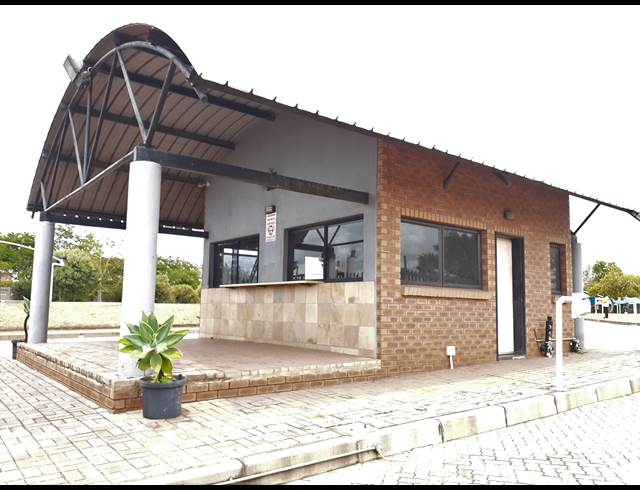 3,653M² OFFICE TO LET IN ROSSLYN