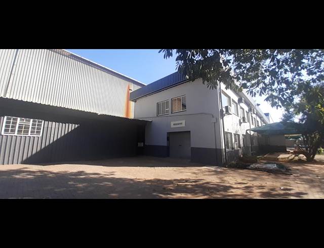 6,000M² WAREHOUSE TO LET IN WALTLOO