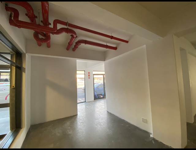 496M² RETAIL TO LET IN WOODSTOCK