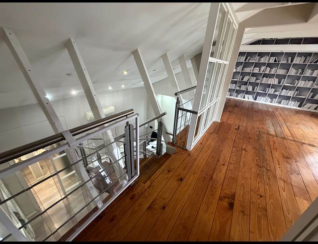 232M² BUILDING TO LET IN CAPE TOWN CITY CENTRE