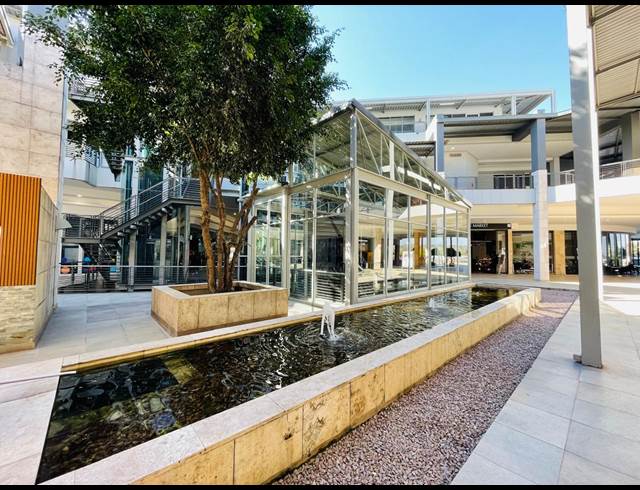 237M² RETAIL TO LET IN FOURWAYS