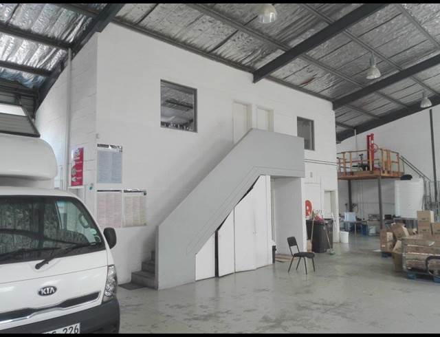 960M² WAREHOUSE TO LET IN EPPING INDUSTRIAL