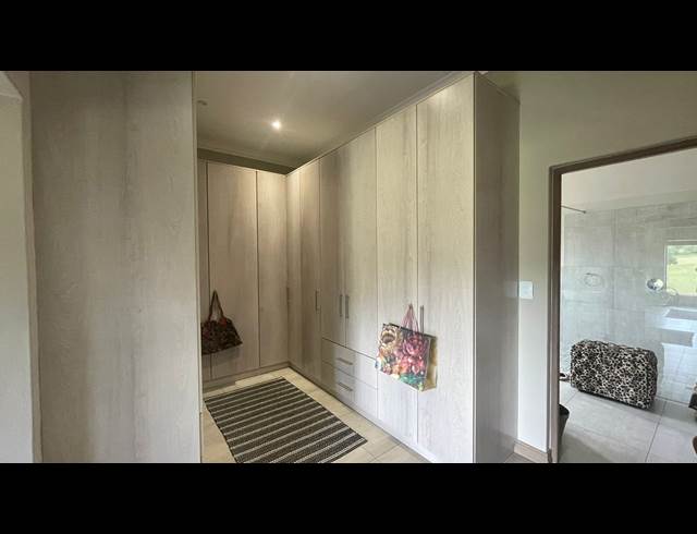 2 BEDROOM HOUSE TO LET IN BATELEUR ESTATE