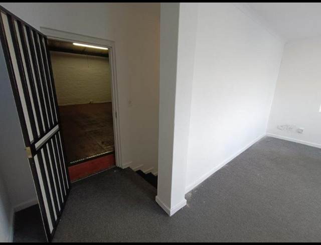 INDUSTRIAL PROPERTY TO RENT IN KYA SANDS