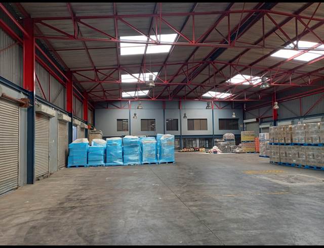 2,238M² WAREHOUSE TO LET IN SPARTAN