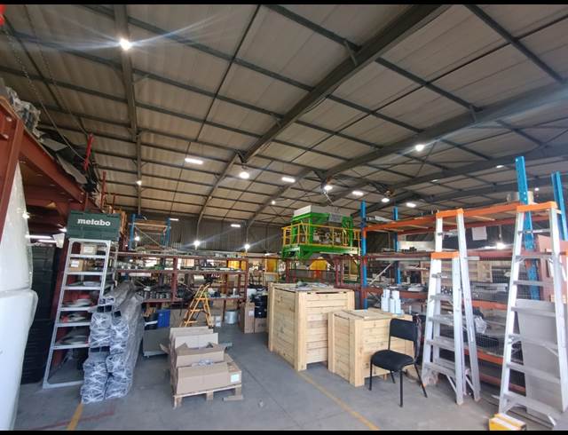 1,397M² WAREHOUSE TO LET IN MAHOGANY RIDGE