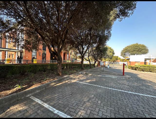 99.60M² OFFICE TO LET IN HIGHVELD TECHNOPARK
