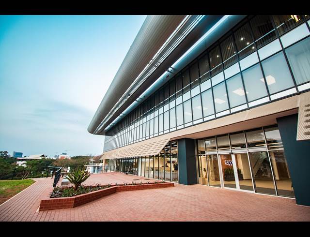 346M² OFFICE TO LET IN LA LUCIA RIDGE