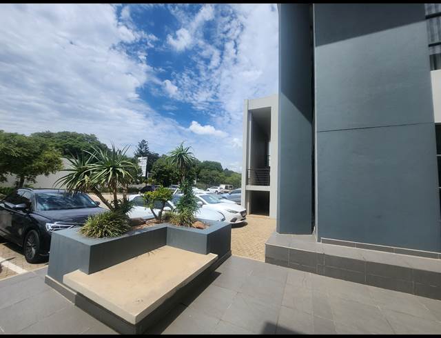 466M² OFFICE TO LET IN HALFWAY HOUSE