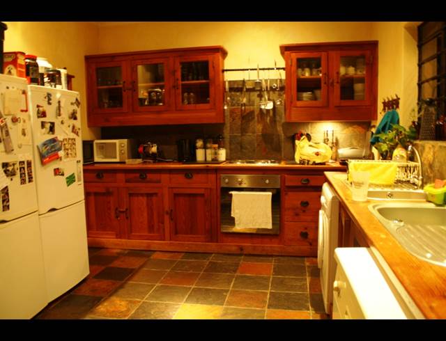 3 bed property to rent in NORTHCLIFF