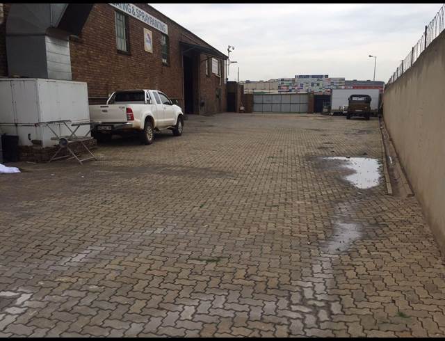 500M² WORKSHOP TO LET IN MEADOWDALE
