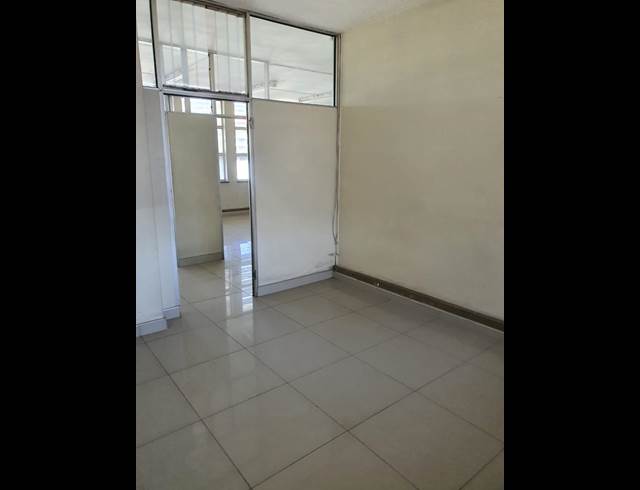 320M² OFFICE TO LET IN ALBERTON NORTH