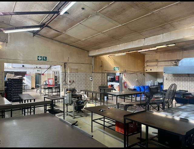 900M² WAREHOUSE TO LET IN BOOYSENS RESERVE