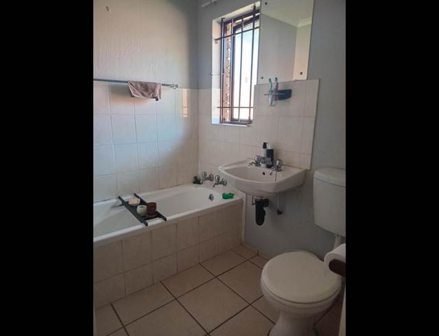 1 BEDROOM PROPERTY TO RENT IN VELD EN VLEI