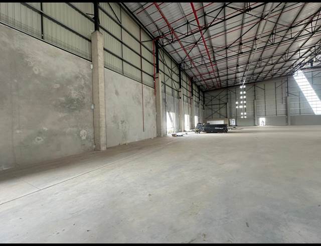 3,588M² WAREHOUSE TO LET IN JET PARK