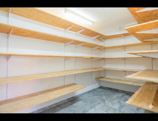 185M² BUSINESS TO LET IN GLENVISTA