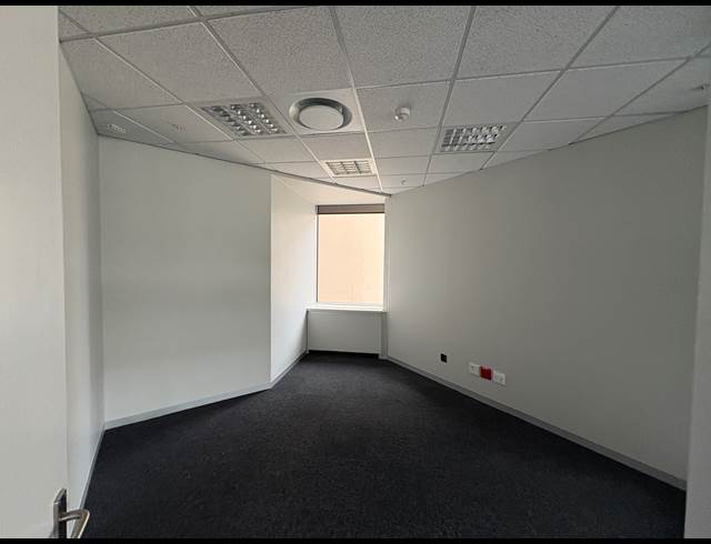 435M² OFFICE TO LET IN CAPE TOWN CITY CENTRE