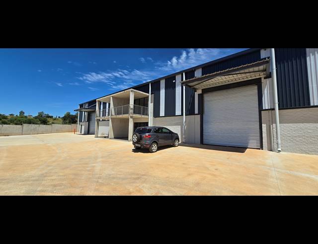 538M² WAREHOUSE TO LET IN LANSERIA