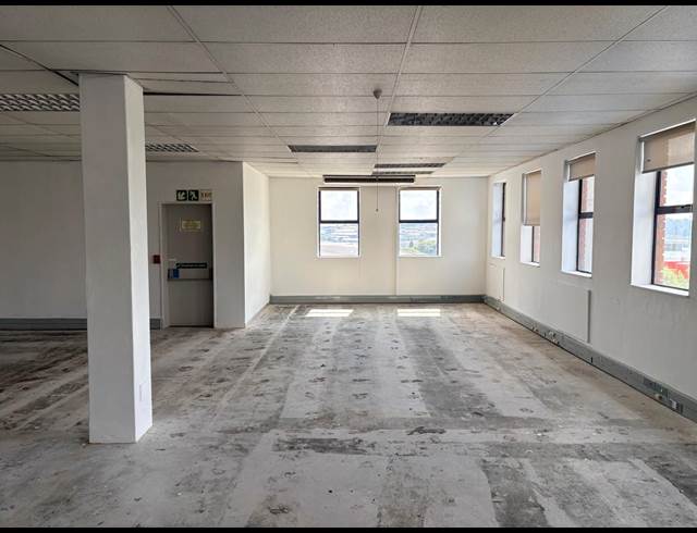 749M² OFFICE TO LET IN RANDJESPARK