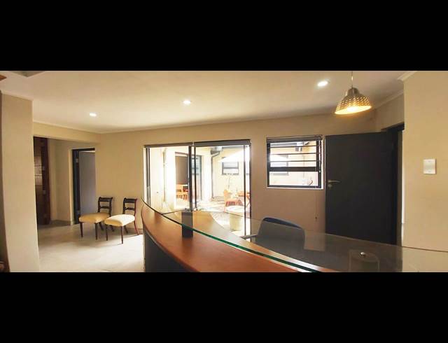 180M² OFFICE TO LET IN RIVONIA