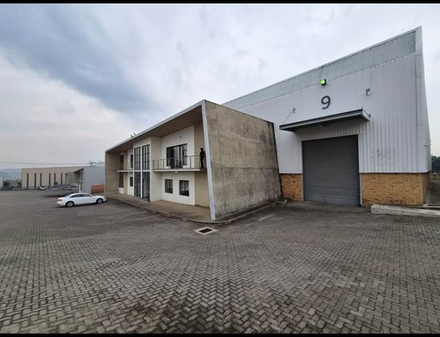 1,166M² WAREHOUSE TO LET IN LINBRO PARK
