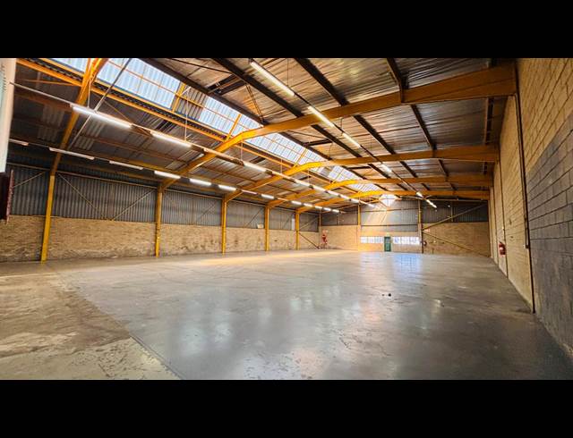 986M² WAREHOUSE TO LET IN ROBERTVILLE