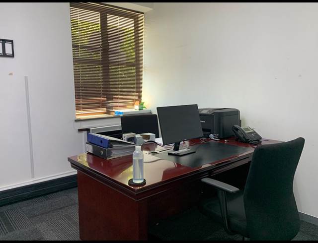 218M² OFFICE TO LET IN HOUGHTON ESTATE
