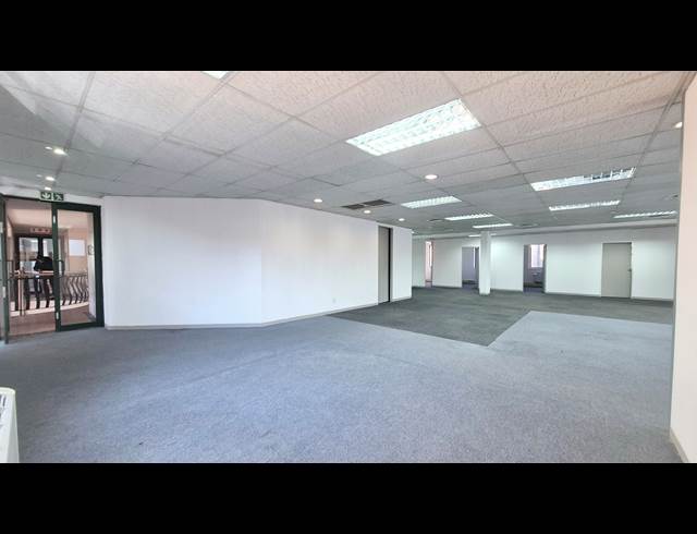 379M² OFFICE TO LET IN MENLYN