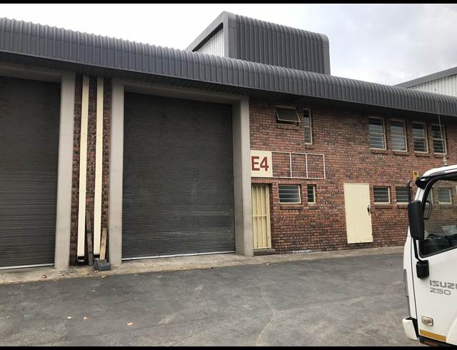 263M² WAREHOUSE TO LET IN STRIJDOMPARK