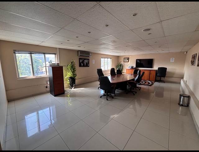 778M² WAREHOUSE TO LET IN SPRINGFIELD