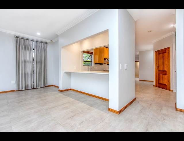 4 BEDROOM HOUSE TO LET IN DAINFERN GOLF ESTATE