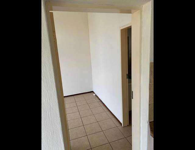 1 BEDROOM PROPERTY TO RENT IN SUGAR BUSH ESTATE