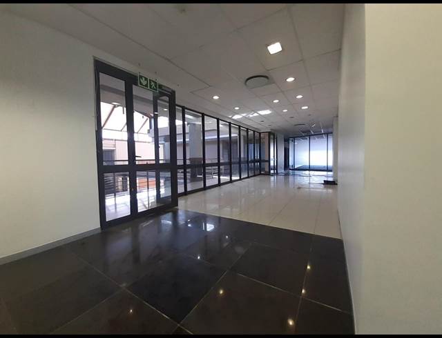 879M² OFFICE TO LET IN HIGHVELD