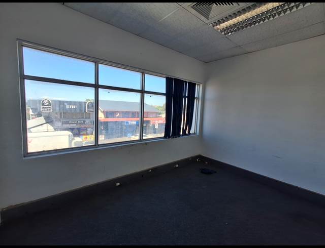 275M² BUSINESS TO LET IN VINCENT