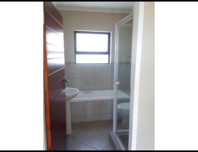 2 BEDROOM PROPERTY TO RENT IN HEATHERVIEW