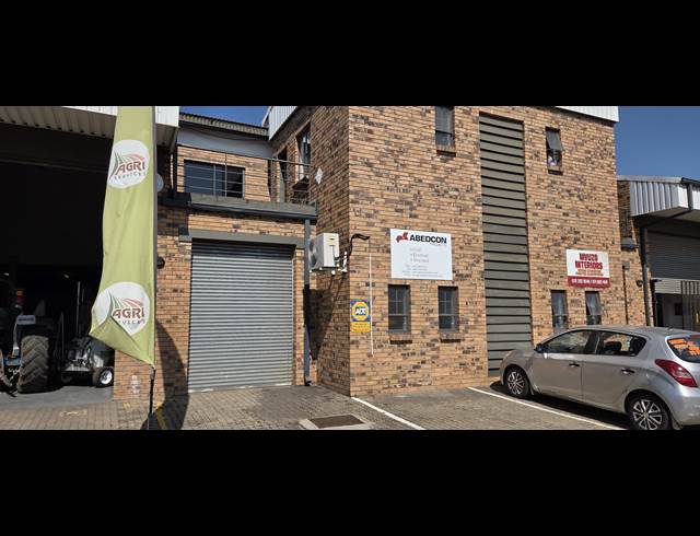 135M² WAREHOUSE TO LET IN NELSPRUIT CENTRAL