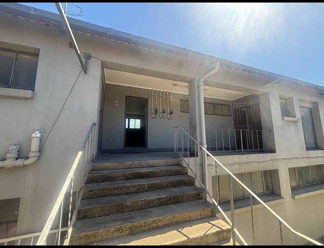 339M² INDUSTRIAL YARD TO LET IN BLACKHEATH INDUSTRIAL