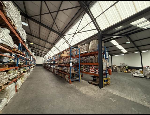 3,170M² WAREHOUSE TO LET IN BRACKENFELL INDUSTRIAL