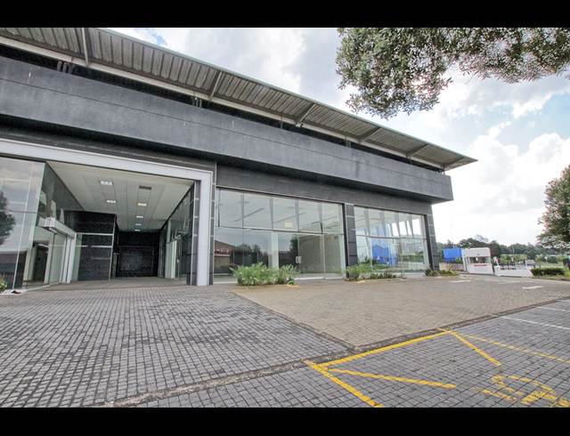 3,621M² WAREHOUSE TO LET IN ROODEPOORT