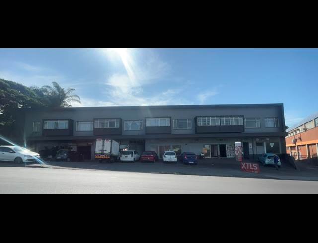 100M² BUSINESS TO LET IN SEA VIEW