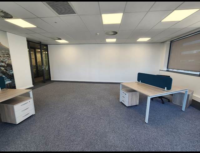 1,056M² OFFICE TO LET IN CAPE TOWN CITY CENTRE