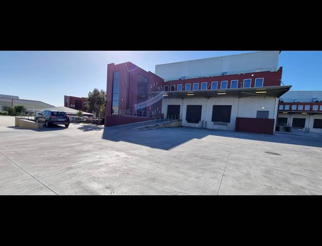 2,366M² WAREHOUSE TO LET IN BRACKENFELL INDUSTRIAL