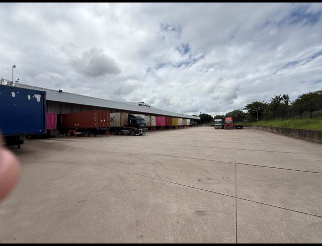 18,865M² WAREHOUSE TO LET IN PROSPECTON INDUSTRIAL